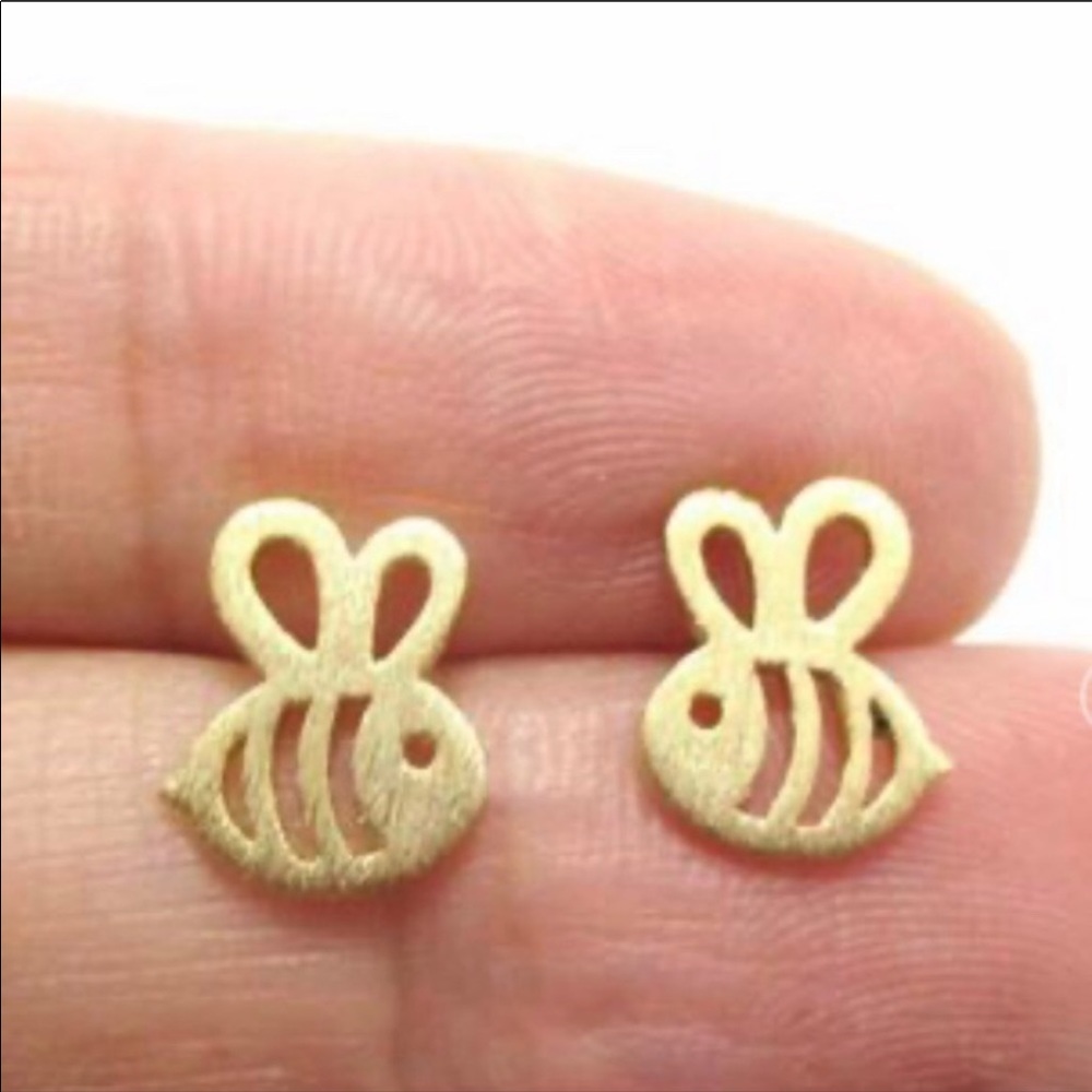 🌼3/$18 Gold Bumblebee Studs! - Picture 1 of 1